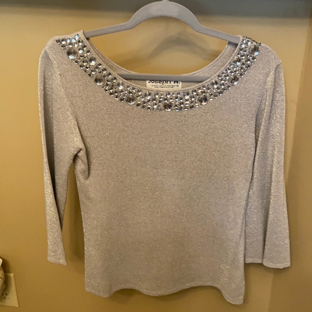 Size small Joseph A sweater.